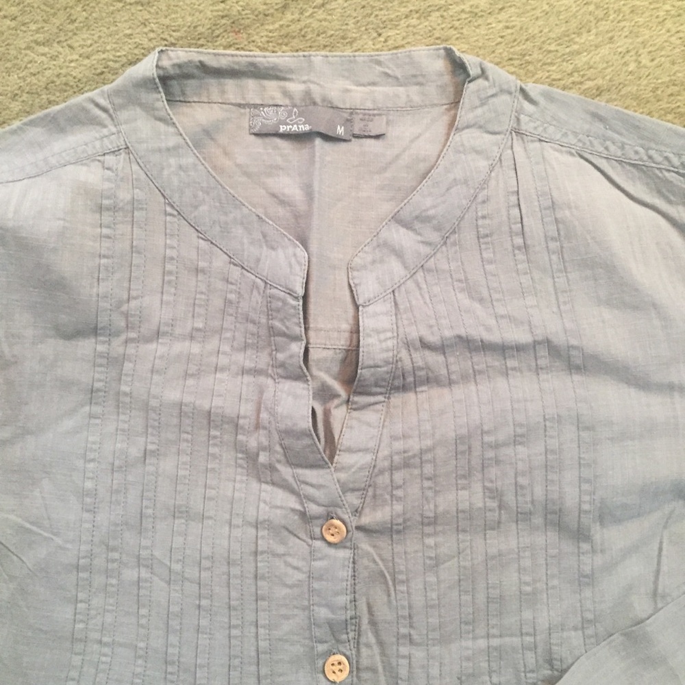 Light gray Prana shirt